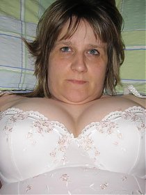 Mature BBW Housewife